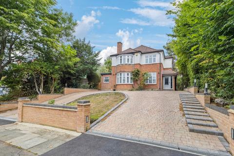 5 bedroom detached house for sale, Woodhall Avenue, Pinner HA5