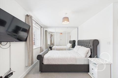 2 bedroom semi-detached house for sale, North Wharf Road, Colchester