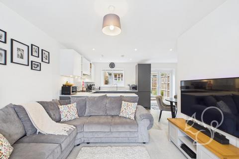 2 bedroom semi-detached house for sale, North Wharf Road, Colchester