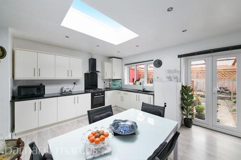 undefined, Claremont Avenue, New Malden