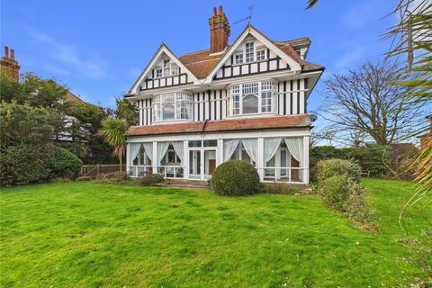 3 bedroom apartment for sale, Hamilton Gardens, Felixstowe, Suffolk, IP11