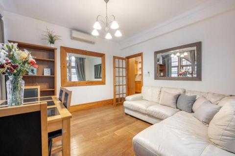 2 bedroom flat to rent, Cockspur Street, SW1Y