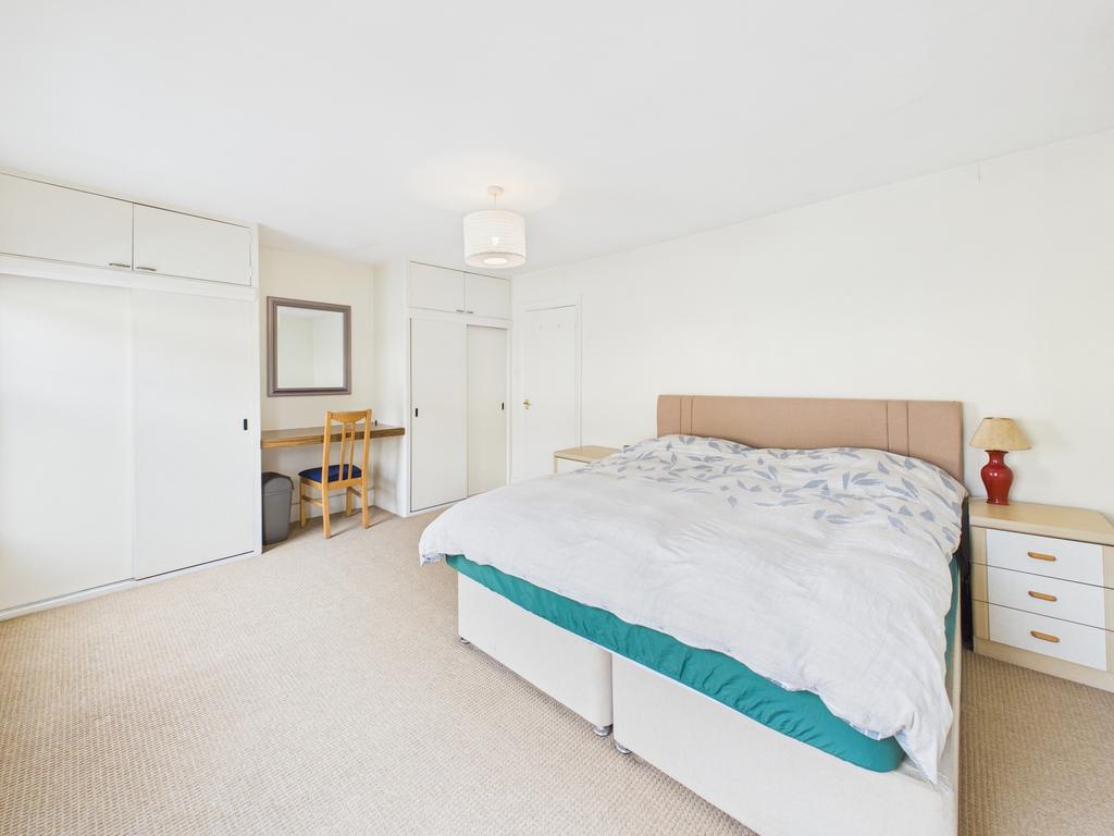 Cam02545 g0 pr0578 still003