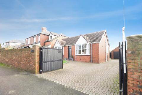 4 bedroom detached house for sale, Keresforth Hill Road, Barnsley