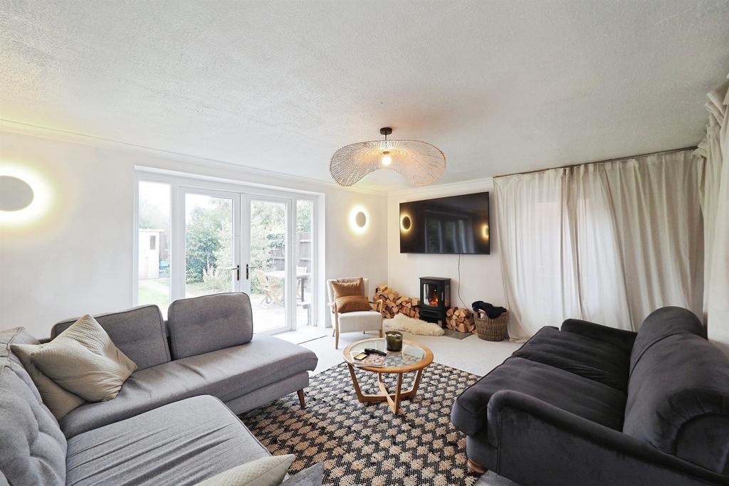 House in South Derbyshire, Swarkestone - View 2