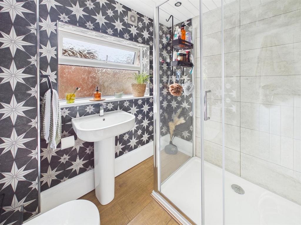 Shower.jpg