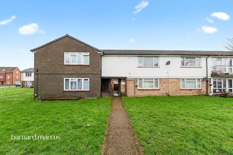 1 bedroom flat for sale, Long Walk, EPSOM