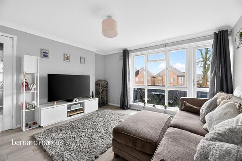 1 bedroom flat for sale, Long Walk, EPSOM