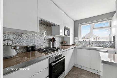 1 bedroom flat for sale, Long Walk, EPSOM
