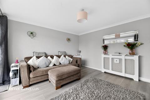 1 bedroom flat for sale, Long Walk, EPSOM
