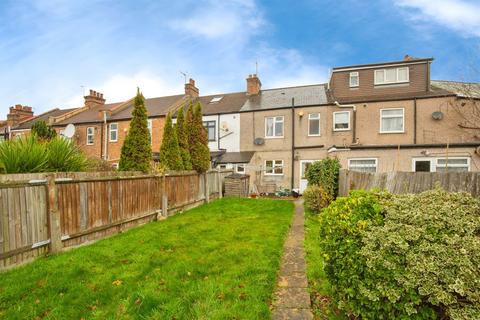 3 bedroom terraced house for sale, Kingsley Road, Harrow