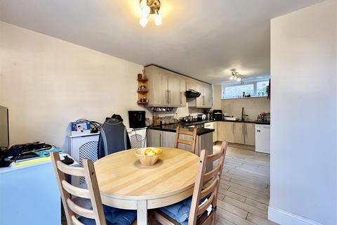undefined, Southlands Close, Coulsdon CR5