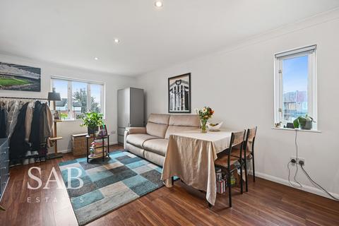1 bedroom flat for sale, Allington Close, Greenford, UB6