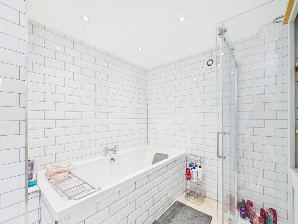Master Ensuite
