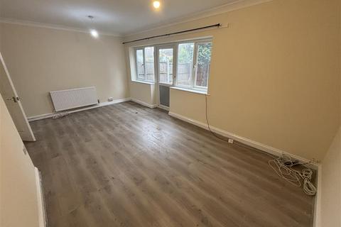 3 bedroom house to rent, Pipers Croft, LICHFIELD
