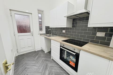 3 bedroom terraced house to rent, Chester Road, Tuebrook, Liverpool