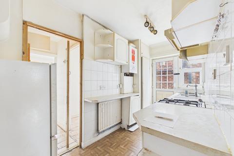 undefined, Staines Road, Feltham, Middlesex, TW14