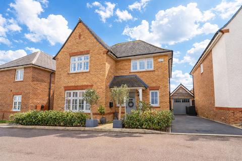 4 bedroom detached house for sale, Coed Golau Close, Llanwern, NP18