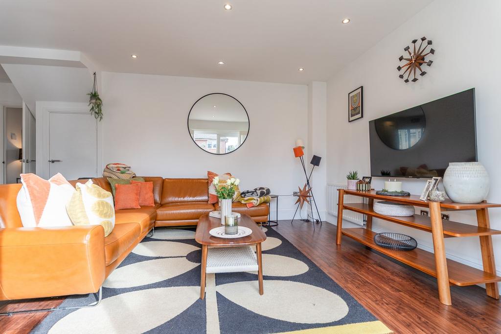 Kitchen/Lounge