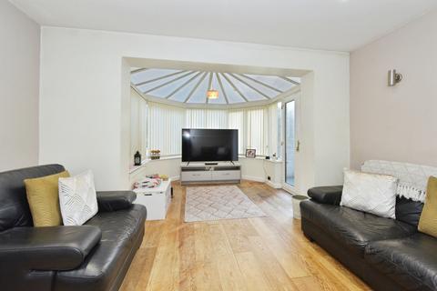 3 bedroom semi-detached house for sale, Meadowside Close, Wingerworth, Chesterfield