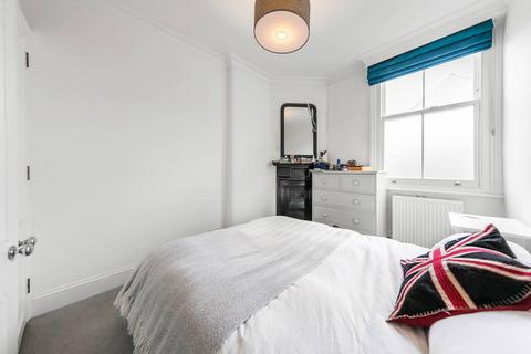 4 bedroom flat to rent, Rodenhurst Road, Abbeville Village, London, SW4