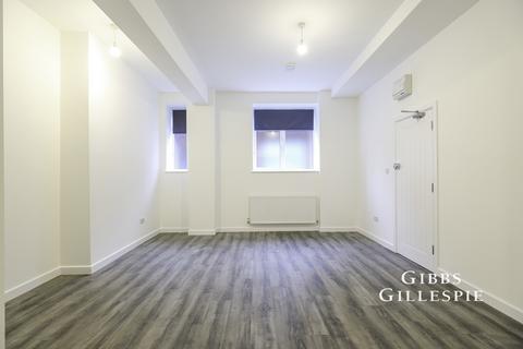 Studio to rent, The Masons, SL9