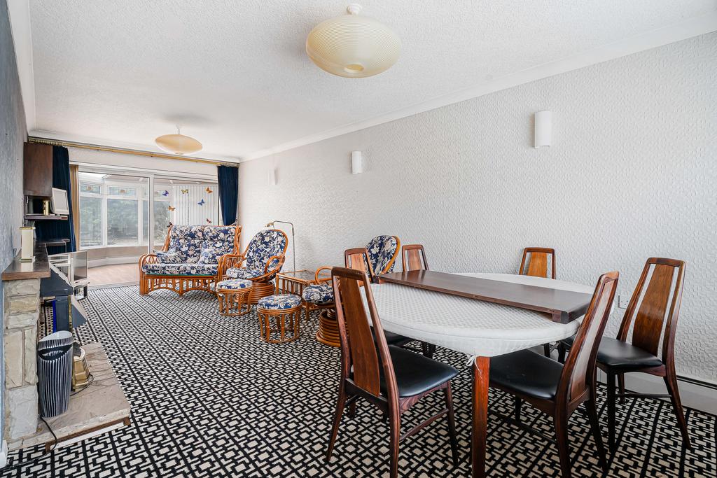 Living/Dining Room