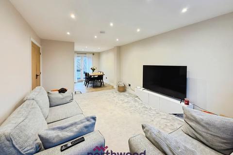undefined, Redhills Close, Exeter, EX4