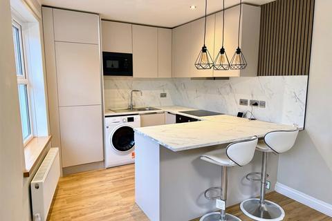 2 bedroom flat to rent, Clarence Road, Harborne, Birmingham, B17