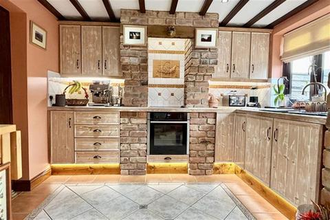 undefined, Attenborough Lane, Chilwell, NG9 5JW