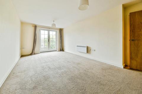 2 bedroom flat for sale, Peppermint Road, Hitchin