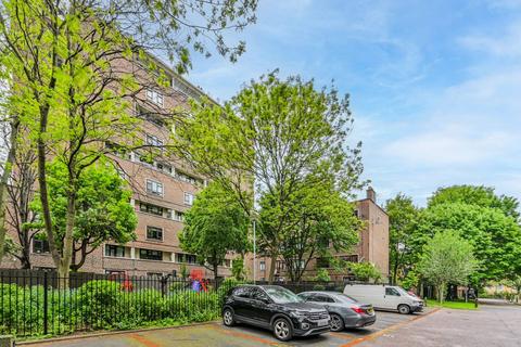3 bedroom flat to rent, Cluse Court, Angel, London, N1