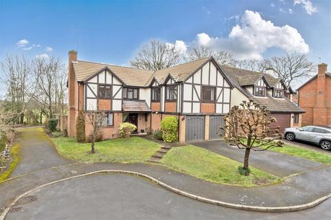undefined, Dunsmore Gardens, Yateley GU46