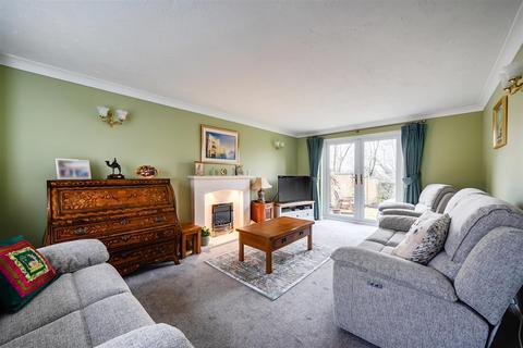 undefined, Dunsmore Gardens, Yateley GU46