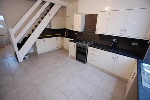 2 bedroom terraced house to rent, Beauchamp Street, Greater Manchester OL6