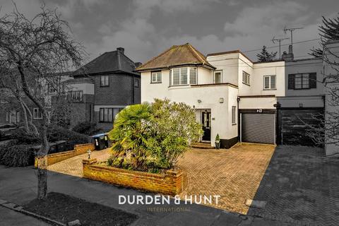 3 bedroom semi-detached house for sale, Mount Pleasant Road, Chigwell, IG7