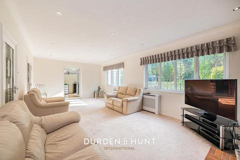 3 bedroom semi-detached house for sale, Mount Pleasant Road, Chigwell, IG7