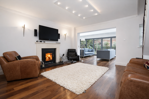 4 bedroom end of terrace house for sale, High Street, Reading RG10