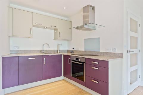 2 bedroom apartment for sale, Milton Road, Berkshire RG40