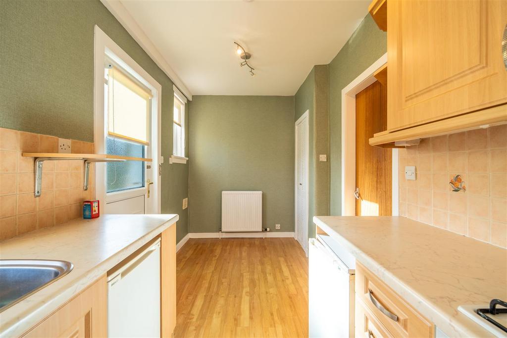 Kitchen.2.jpg