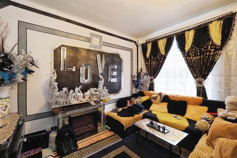 3 bedroom terraced house for sale, Hartley Road, Nottingham NG7