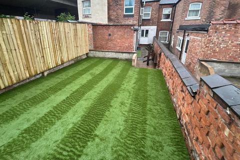 1 bedroom in a house share to rent, Garden Lane, Chester