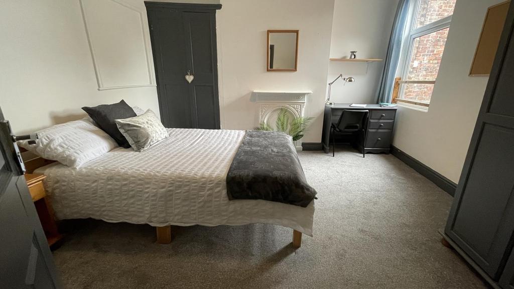 Bedroom 5
