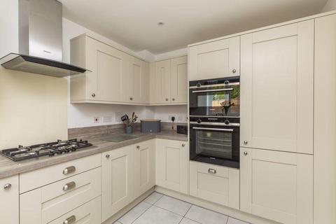 3 bedroom semi-detached house for sale, Dadswell Drive, Billingshurst RH14