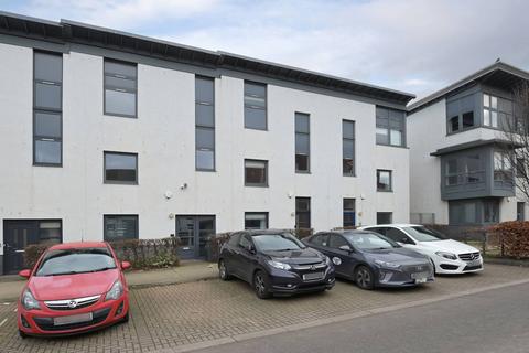3 bedroom townhouse for sale, 17  Tudsbery Avenue, Niddrie, Edinburgh, EH16 4GX