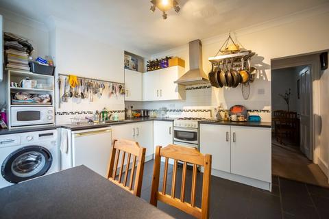 3 bedroom terraced house for sale, Victoria Road, Chatham