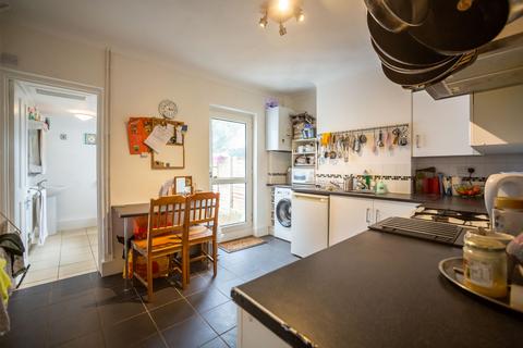 3 bedroom terraced house for sale, Victoria Road, Chatham