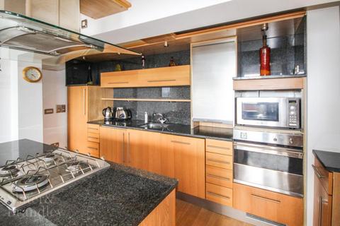 2 bedroom penthouse to rent, The Point, 14 Plumptre Street, Nottingham, NG1 1JP