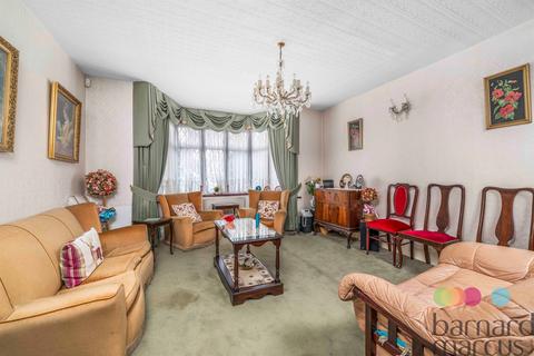 4 bedroom semi-detached house for sale, Friern Watch Avenue, London