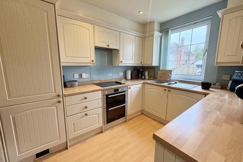 3 bedroom terraced house for sale, Dittons Road, Eastbourne